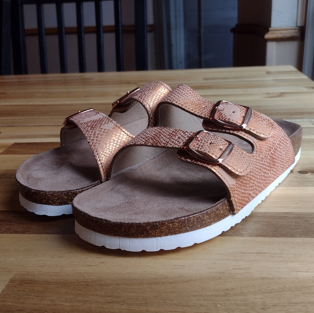 NIB Ocean+Coast footbed sandals rise gold two strap size 7